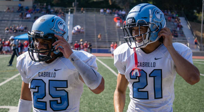 College Football: Seahawks beat Rams in conference play