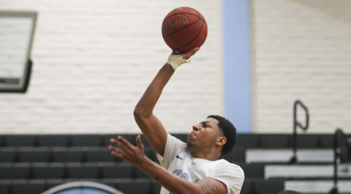 Men’s basketball: Seahawks seek return to conference title with young squad