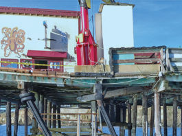 Capitola Wharf closed after surf damage