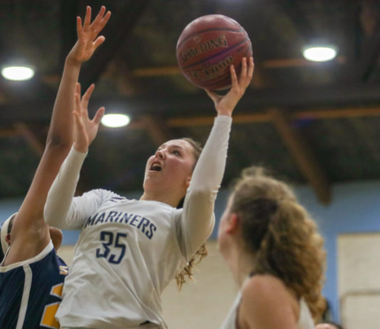 Girls basketball: Mariners’ defense suffocates Knights in SCCAL tourney final