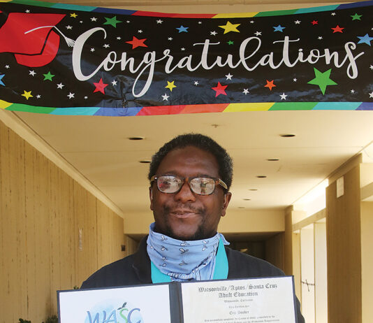 Adult education graduates find prosperity by looking within adult education PVUSD graduation