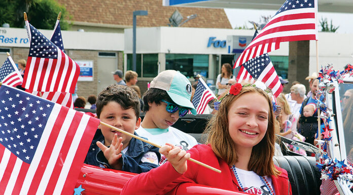 With parade nixed, Aptos celebrates Fourth of July from afar Aptos parade