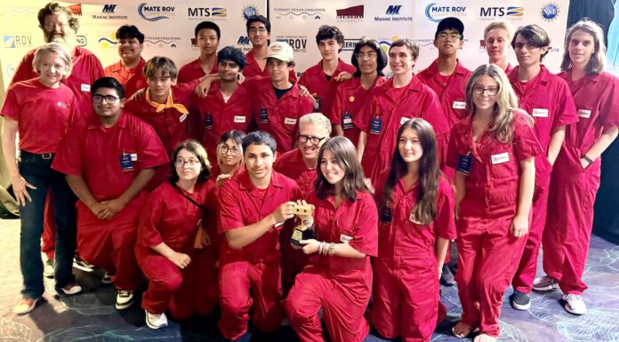 Santa Cruz County robotics team captures world championship