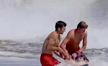 Rookie lifeguard who rescued 10-year-old boy to be honored at White House Ryder Williams and another lifeguard help rescue a 10-year-old boy from the waves at Seabright Beach on July 25. (Scott Vander Dussen/@santacruznow)