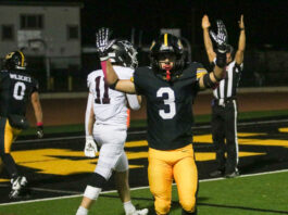‘Catz claw St. Francis in PCAL Mission North opener | High school football roundup