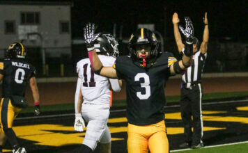 ‘Catz claw St. Francis in PCAL Mission North opener | High school football roundup